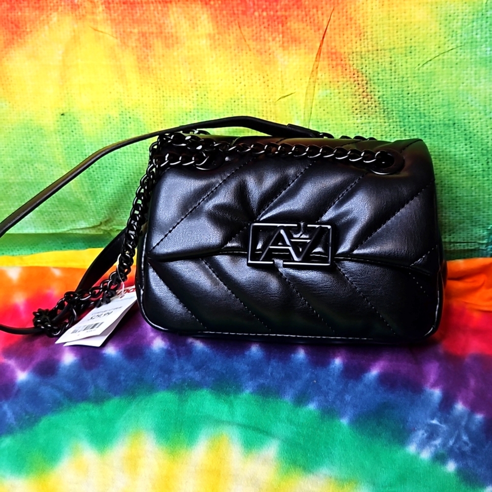 Black Quilted Chain Shoulder Bag